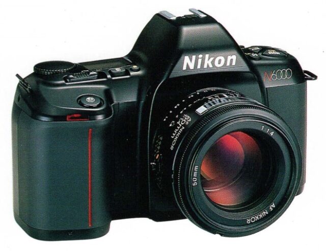 Nikon N6000