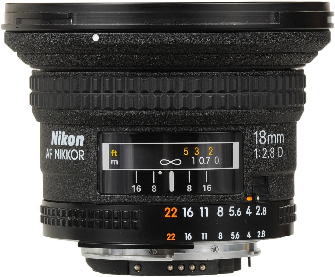 Nikon AF NIKKOR 18mm F/2.8D