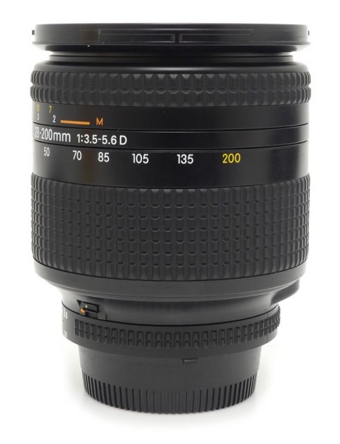 Nikon AF Nikkor 28-200mm F/3.5-5.6D IF