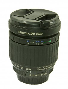 smc Pentax-FA 28-200mm F/3.8-5.6 AL [IF]