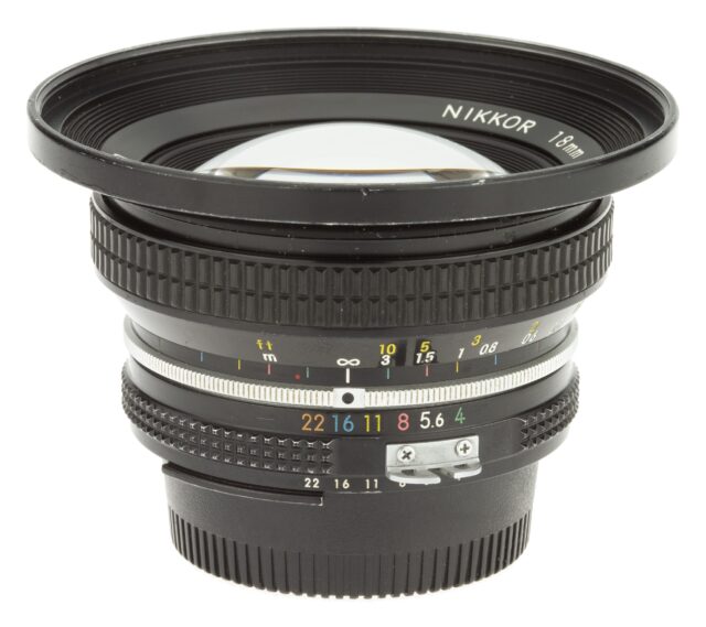 Nikon Nikkor 18mm F/4