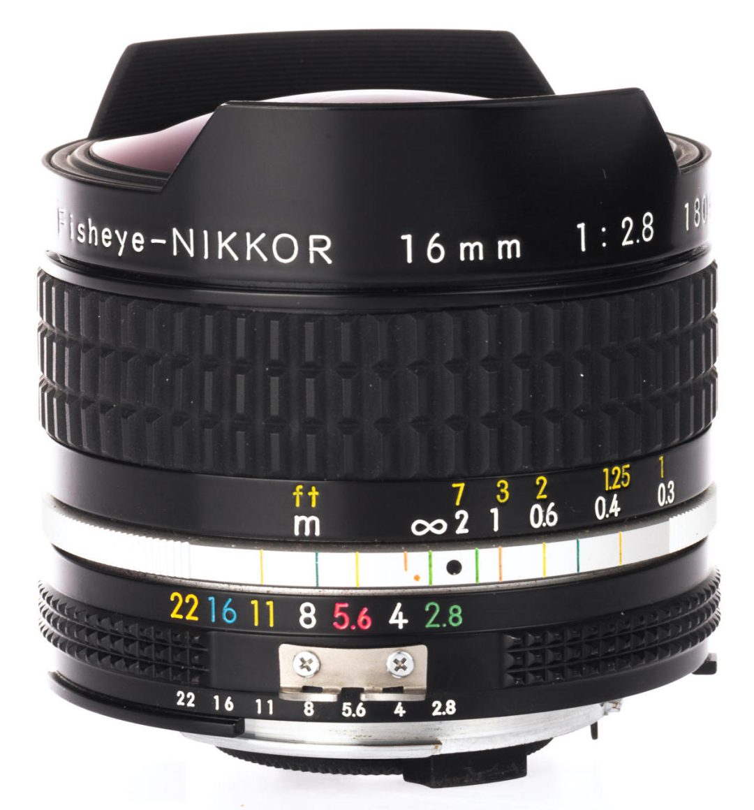 Nikon AI Fisheye-NIKKOR 16mm F/2.8