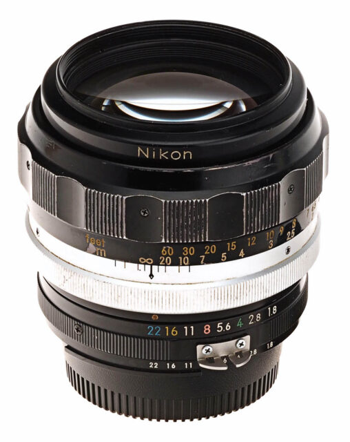 Nikon Nikkor-H[·C] Auto 85mm F/1.8