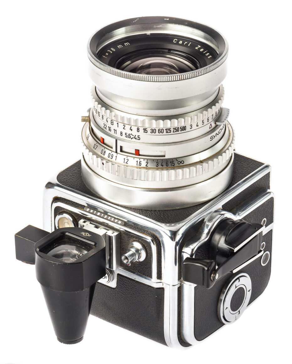 Hasselblad SWC with Carl Zeiss Biogon [T*] 38mm F/4.5 C | LENS-DB.COM