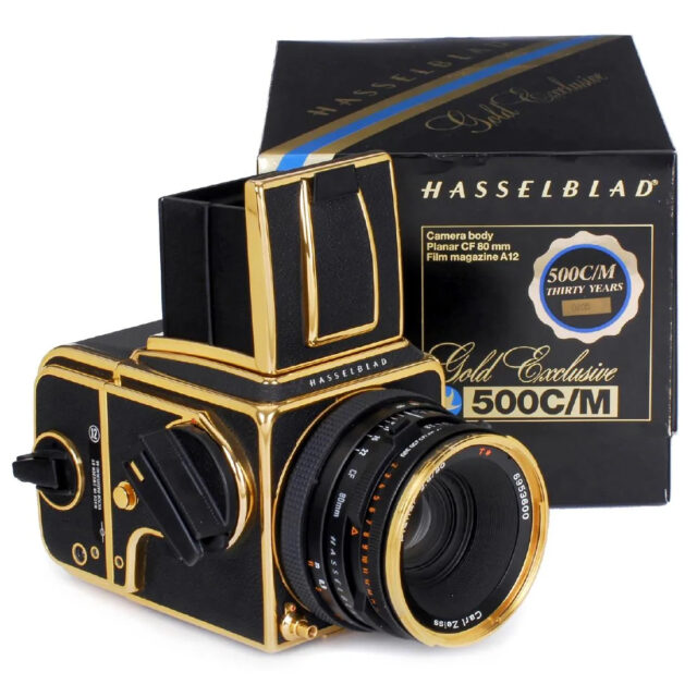 Hasselblad 500C/M Gold Exclusive ~500C 30 Years~