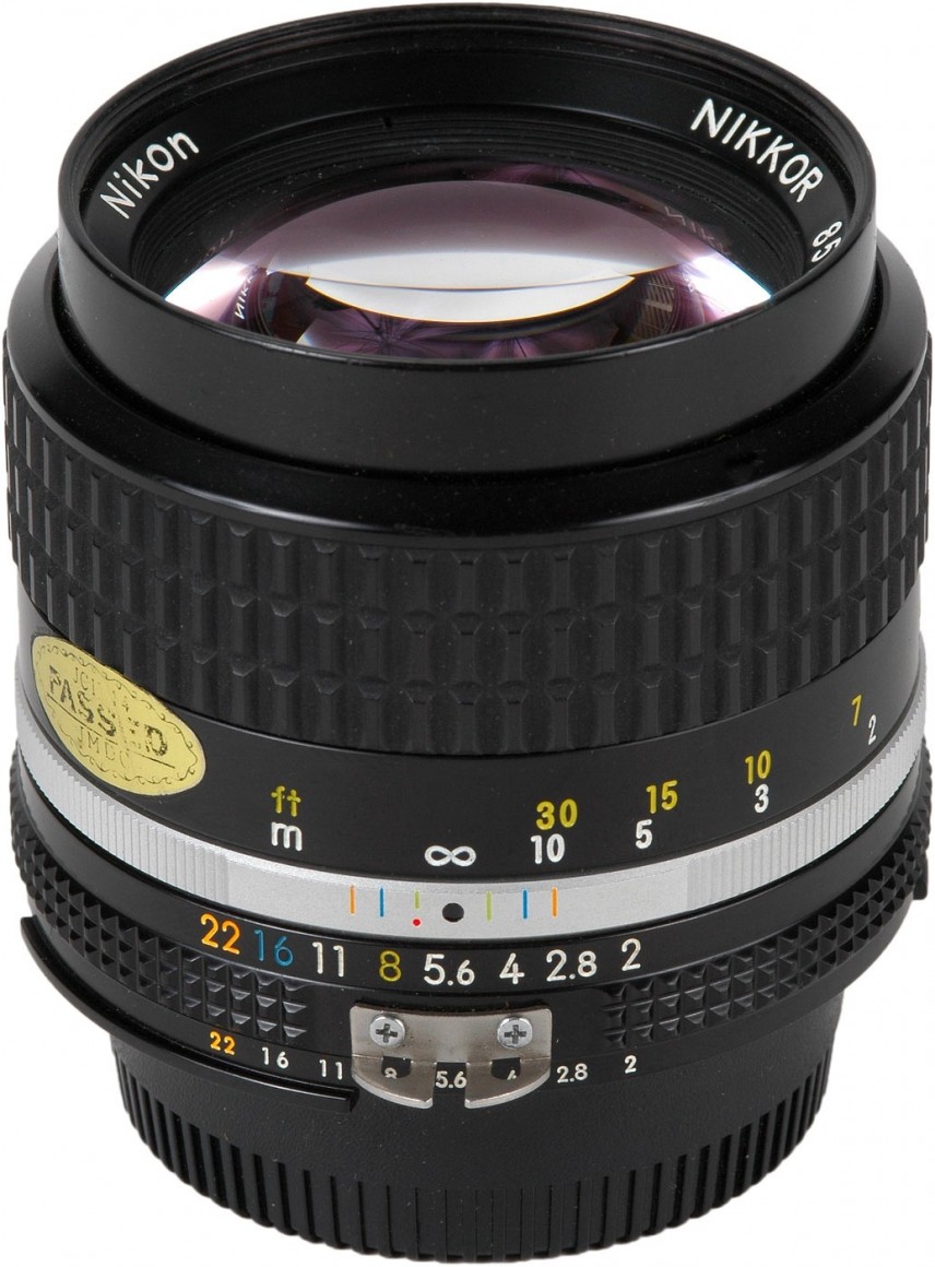 Nikon AI-S NIKKOR 85mm F/2 | LENS-DB.COM