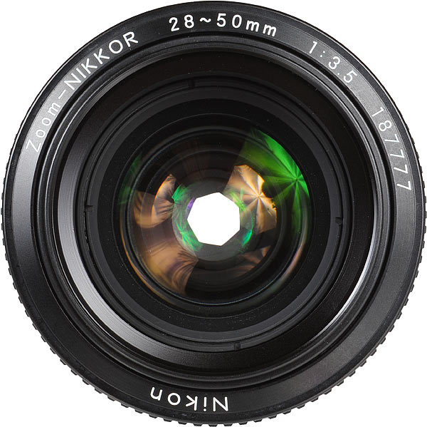 Nikon AI-S Zoom-NIKKOR 28-50mm F/3.5