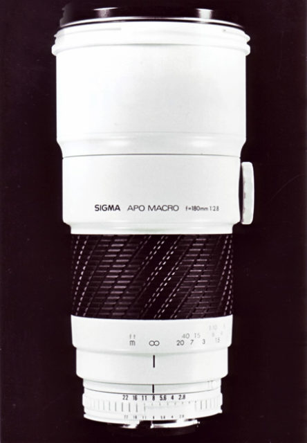 Sigma MF 180mm F/2.8 APO Macro ZEN