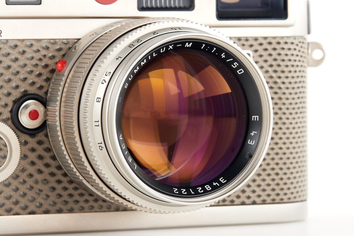 Leica SUMMILUX-M 50mm F/1.4 “150 Jahre Photographie, 75 Jahre Leica Photographie”